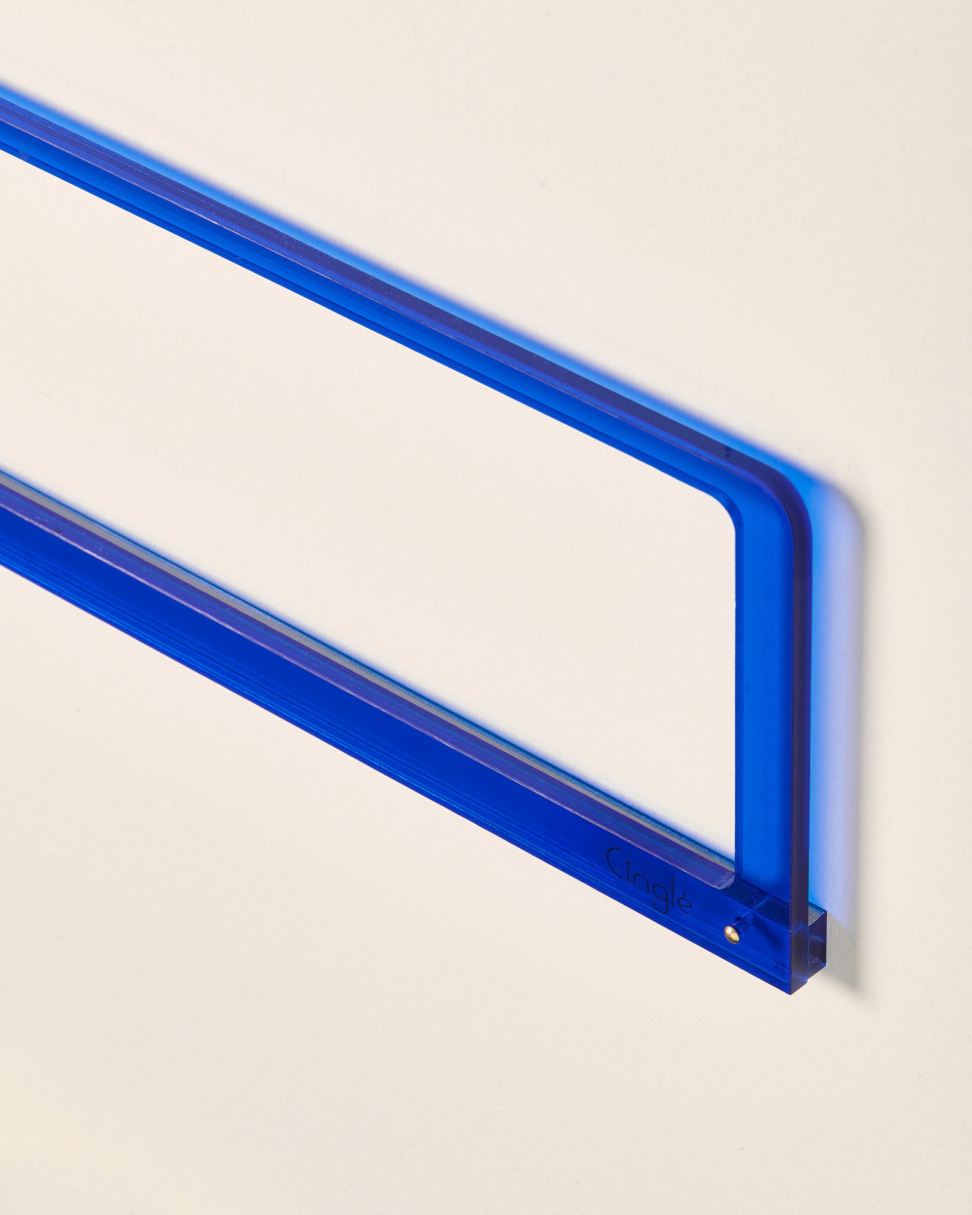 Porte-photos mural en acrylique bleu
