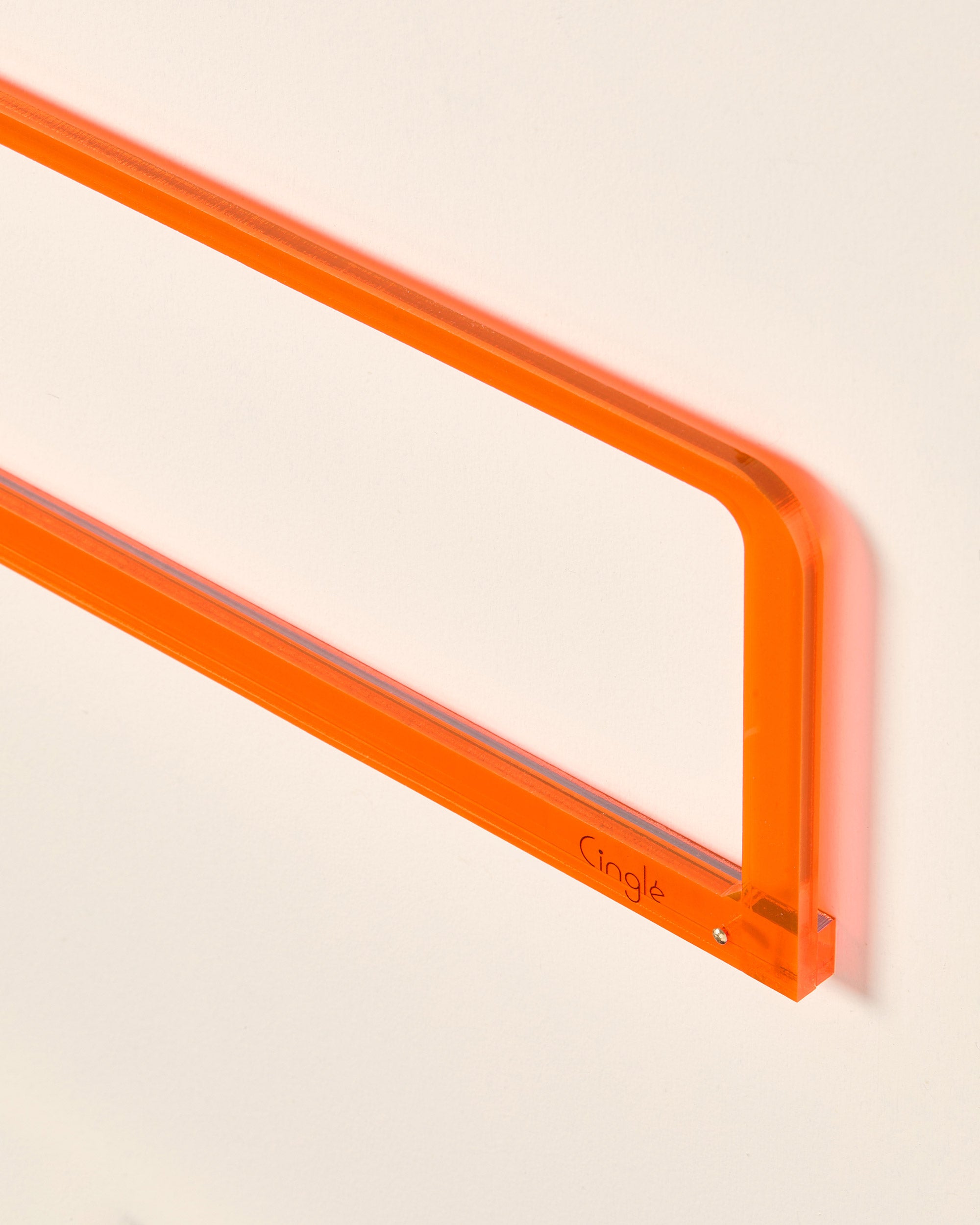 Porte-photos mural en acrylique orange